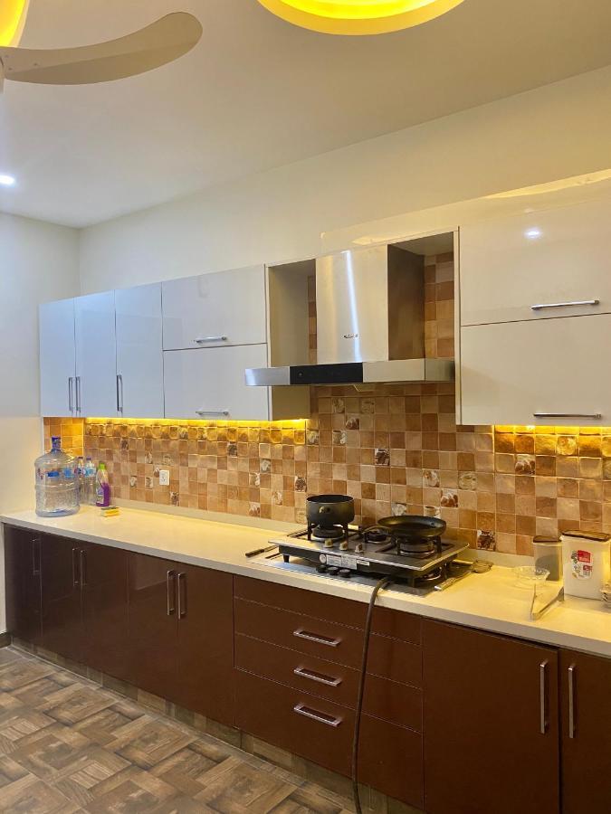 Bed and Breakfast Continental Boutique House Islamabad Esterno foto
